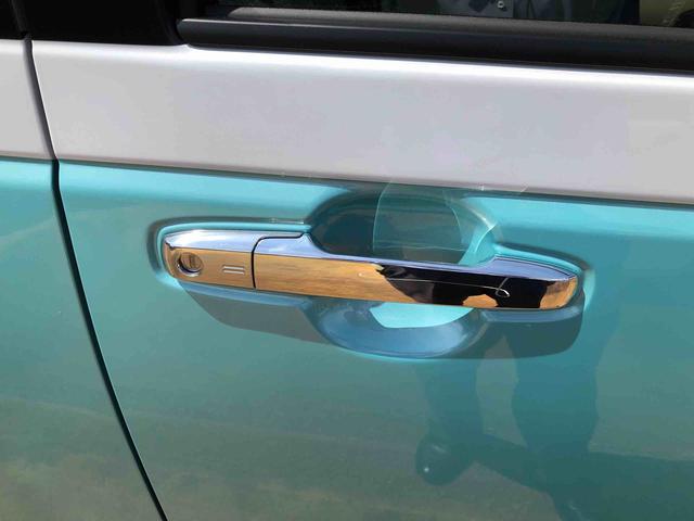 ムーヴキャンバスストライプスＧ　４ＷＤ　走行距離７３４４ｋｍ４ＷＤ　スマートアシスト　１４インチフルホイールキャップ　オートエアコン　両側パワースライドドア　電動パーキングブレーキ　キーフリー　ステアリングスイッチ（山形県）の中古車