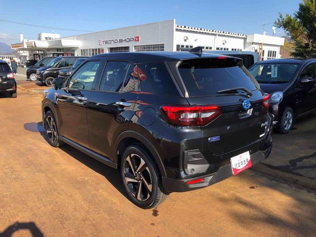 ロッキープレミアムＧ　ＨＥＶ　２ＷＤ　走行距離８３１３ｋｍ２ＷＤ　スマートアシスト　キーフリーシステム　オートエアコン　ＬＥＤヘッドランプ　ステアリングスイッチ　プッシュボタンスタート（山形県）の中古車