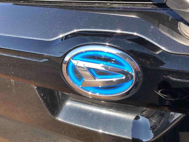 ロッキープレミアムＧ　ＨＥＶ　２ＷＤ　走行距離８３１３ｋｍ２ＷＤ　スマートアシスト　キーフリーシステム　オートエアコン　ＬＥＤヘッドランプ　ステアリングスイッチ　プッシュボタンスタート（山形県）の中古車