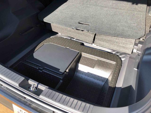 ロッキープレミアムＧ　ＨＥＶ　２ＷＤ　走行距離８３１３ｋｍ２ＷＤ　スマートアシスト　キーフリーシステム　オートエアコン　ＬＥＤヘッドランプ　ステアリングスイッチ　プッシュボタンスタート（山形県）の中古車