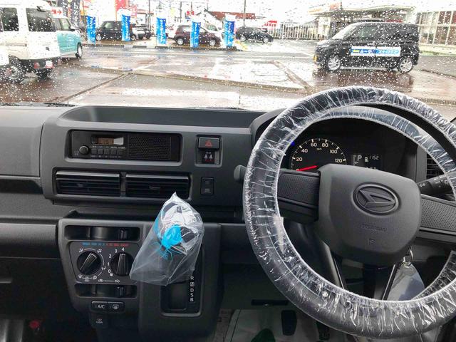 ハイゼットカーゴＤＸ　４ＷＤ　走行距離１１４３ｋｍ・ＡＭ／ＦＭラジオ４ＷＤ　スマートアシスト　ＡＭ／ＦＭラジオ　コーナーセンサー　キーレスエントリー　マニュアルエアコン　パワーウィンドウ　スチールホイール（山形県）の中古車