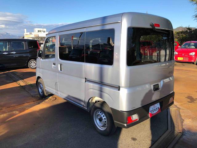 ハイゼットカーゴＤＸ　４ＷＤ　走行距離２１６３ｋｍ４ＷＤ　スマートアシスト　ＡＭ／ＦＭラジオ　キーレスエントリー　スチールホイール　マニュアルエアコン　パワーウィンドウ　コーナーセンサー（山形県）の中古車