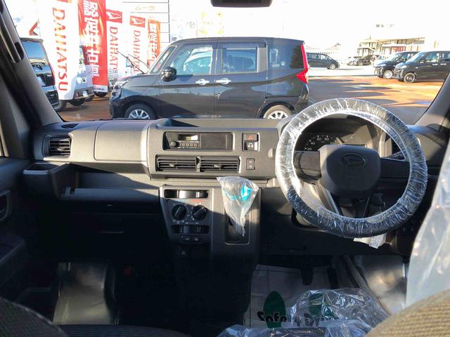 ハイゼットカーゴＤＸ　４ＷＤ　走行距離２１６３ｋｍ４ＷＤ　スマートアシスト　ＡＭ／ＦＭラジオ　キーレスエントリー　スチールホイール　マニュアルエアコン　パワーウィンドウ　コーナーセンサー（山形県）の中古車