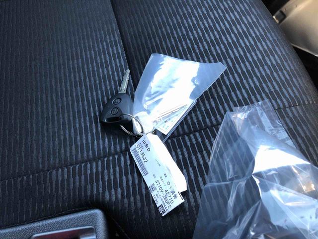 ハイゼットカーゴＤＸ　４ＷＤ　走行距離２１６３ｋｍ４ＷＤ　スマートアシスト　ＡＭ／ＦＭラジオ　キーレスエントリー　スチールホイール　マニュアルエアコン　パワーウィンドウ　コーナーセンサー（山形県）の中古車