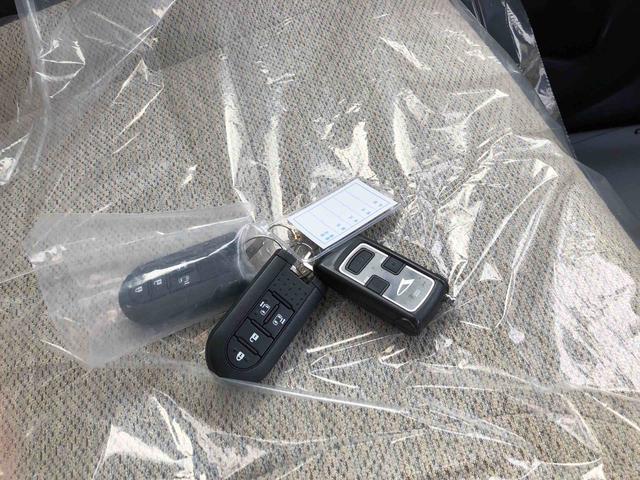 ムーヴキャンバスＧ　ＳＡIII　４ＷＤ　走行距離８５６６８ｋｍ・ナビ４ＷＤ　スマートアシスト　フルホイールキャップ　ナビ　オートエアコン　ベンチシート　ステアリングスイッチ　キーフリーシステム（山形県）の中古車