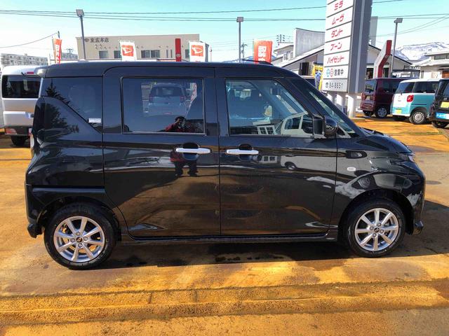 ムーヴＧ　４ＷＤ　走行距離５６４０ｋｍ４ＷＤ　スマートアシスト　キーフリーシステム　アルミホイール　ステアリングスイッチ　ベンチシート　ＬＥＤヘッドランプ　コーナーセンサー（山形県）の中古車