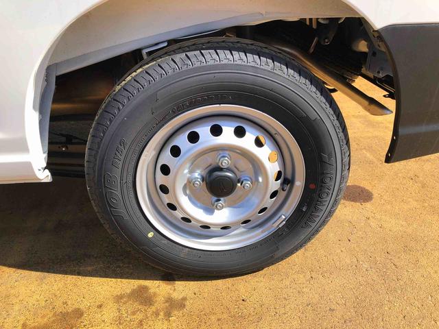 ハイゼットカーゴＤＸ　４ＷＤ　走行距離３６４６ｋｍ・ＡＭ／ＦＭラジオ４ＷＤ　スマートアシスト　コーナーセンサー　キーレスエントリー　マニュアルエアコン　ＡＭ／ＦＭラジオ　スチールホイール　パワーウィンドウ（山形県）の中古車