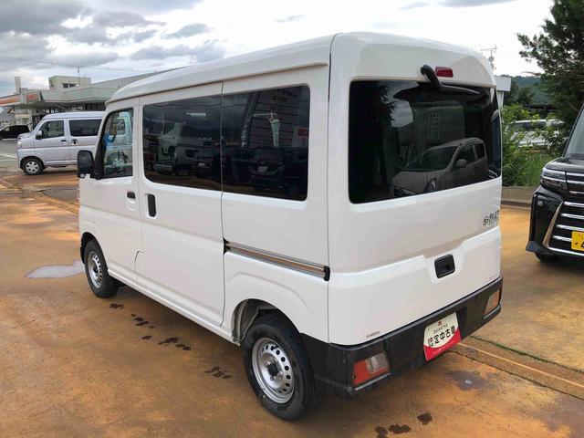 ハイゼットカーゴＤＸ　４ＷＤ　走行距離１３８６２ｋｍ４ＷＤ　スマートアシスト　キーレスエントリー　オーバーヘッドシェルフ　アッパートレイ　ユースフルナット　撥水フルファブリックシート表皮　ＡＭ／ＦＭラジオ（山形県）の中古車