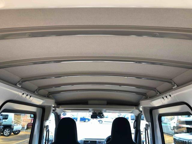 ハイゼットカーゴＤＸ　４ＷＤ　走行距離１３８６２ｋｍ４ＷＤ　スマートアシスト　キーレスエントリー　オーバーヘッドシェルフ　アッパートレイ　ユースフルナット　撥水フルファブリックシート表皮　ＡＭ／ＦＭラジオ（山形県）の中古車