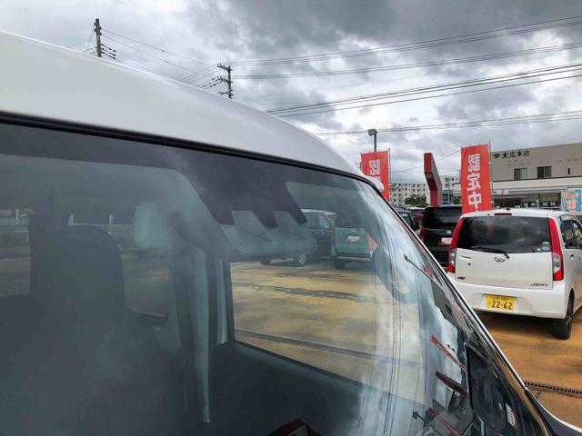 ハイゼットカーゴＤＸ　４ＷＤ　走行距離１３８６２ｋｍ４ＷＤ　スマートアシスト　キーレスエントリー　オーバーヘッドシェルフ　アッパートレイ　ユースフルナット　撥水フルファブリックシート表皮　ＡＭ／ＦＭラジオ（山形県）の中古車