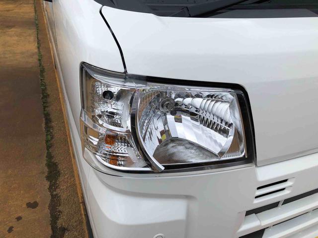 ハイゼットカーゴＤＸ　４ＷＤ　走行距離１３８６２ｋｍ４ＷＤ　スマートアシスト　キーレスエントリー　オーバーヘッドシェルフ　アッパートレイ　ユースフルナット　撥水フルファブリックシート表皮　ＡＭ／ＦＭラジオ（山形県）の中古車