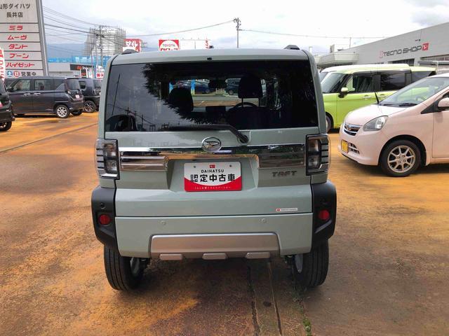 タフトG クロムベンチャー 4WD 走行距離8396km4WD スマートアシスト プッシュボタンスタート キーフリーシステム 電動パーキングブレーキ フロントフォグランプ アルミホイール オートエアコン(山形県)の中古車