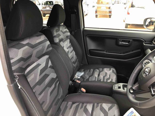 タフトG クロムベンチャー 4WD 走行距離8396km4WD スマートアシスト プッシュボタンスタート キーフリーシステム 電動パーキングブレーキ フロントフォグランプ アルミホイール オートエアコン(山形県)の中古車