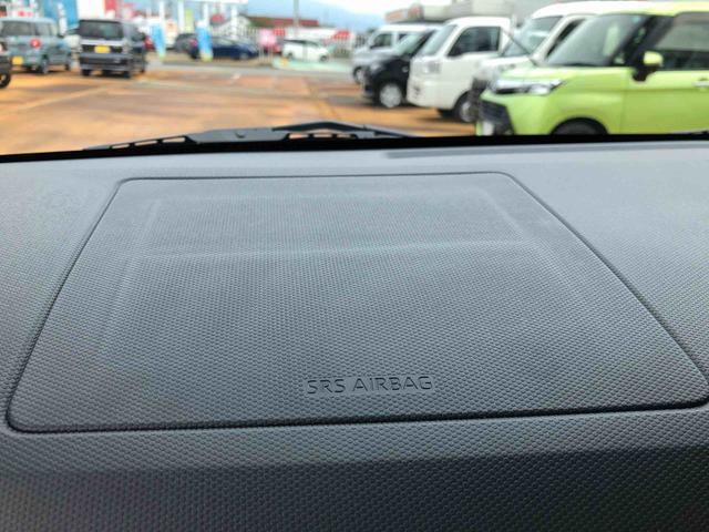 タフトG クロムベンチャー 4WD 走行距離8396km4WD スマートアシスト プッシュボタンスタート キーフリーシステム 電動パーキングブレーキ フロントフォグランプ アルミホイール オートエアコン(山形県)の中古車
