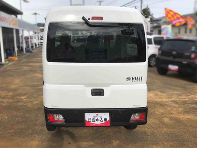 ハイゼットカーゴＤＸ　４ＷＤ　走行距離４５６８ｋｍ・ＡＭ／ＦＭラジオ４ＷＤ　スマートアシスト　ＡＭ／ＦＭラジオ　マニュアルエアコン　スチールホイール　スーパーＵＶカットガラス　アイドリングストップ（山形県）の中古車