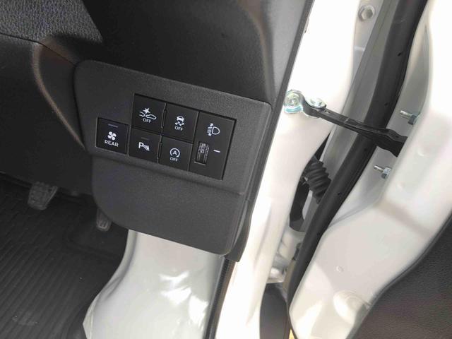 ハイゼットカーゴＤＸ　４ＷＤ　走行距離４５６８ｋｍ・ＡＭ／ＦＭラジオ４ＷＤ　スマートアシスト　ＡＭ／ＦＭラジオ　マニュアルエアコン　スチールホイール　スーパーＵＶカットガラス　アイドリングストップ（山形県）の中古車