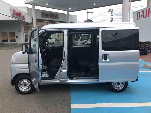 ハイゼットカーゴＤＸ　４ＷＤ　走行距離５３６０ｋｍ４ＷＤ　スマートアシスト　マニュアルエアコン　キーレスエントリー　１２Ｖ電源　アイドリングストップ　コーナーセンサー（山形県）の中古車