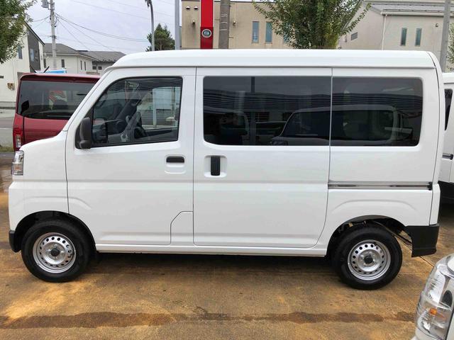 ハイゼットカーゴＤＸ　４ＷＤ　走行距離９ｋｍ４ＷＤ　スマートアシスト　マニュアルエアコン　スチールホイール　キーレスエントリー　コーナーセンサー　スライドドア　アイドリングストップ（山形県）の中古車