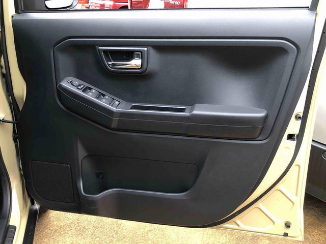 タフトＧ　クロムベンチャー　４ＷＤ　走行距離３１６５ｋｍ４ＷＤ　スマートアシスト　１５インチアルミホイール　オートエアコン　ステアリングスイッチ　プッシュボタンスタート　キーフリーシステム（山形県）の中古車