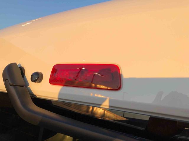 ハイゼットカーゴDX 4WD 走行距離5582km・AM/FMラジオ4WD スマートアシスト セパレートシート AM/FMラジオ マニュアルエアコン キーレスエントリー スチールホイール(山形県)の中古車