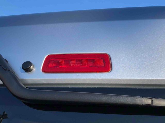 ハイゼットカーゴＤＸ　４ＷＤ　走行距離７７４ｋｍ４ＷＤ　スマートアシスト　ＡＭ／ＦＭラジオ　スチールホイール　マニュアルエアコン　キーレスエントリー　セパレートシート（山形県）の中古車