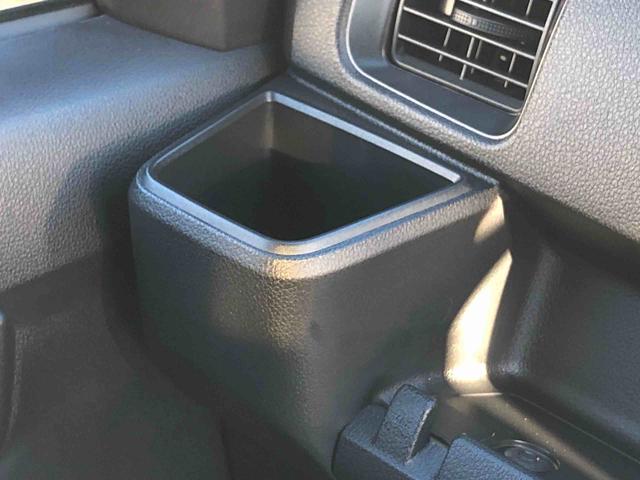 ハイゼットカーゴＤＸ　４ＷＤ　走行距離７７４ｋｍ４ＷＤ　スマートアシスト　ＡＭ／ＦＭラジオ　スチールホイール　マニュアルエアコン　キーレスエントリー　セパレートシート（山形県）の中古車