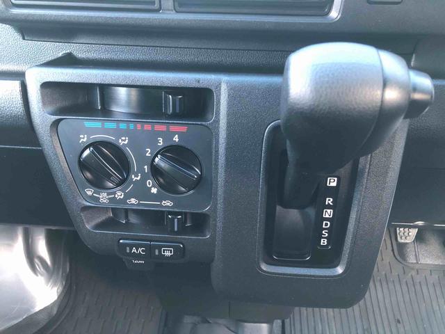 ハイゼットカーゴＤＸ　４ＷＤ　走行距離５６１４ｋｍ・ＡＭ／ＦＭラジオ４ＷＤ　スマートアシスト　ＡＭ／ＦＭラジオ　キーレスエントリー　スチールホイール　コーナーセンサー　マニュアルエアコン　オートライト（山形県）の中古車