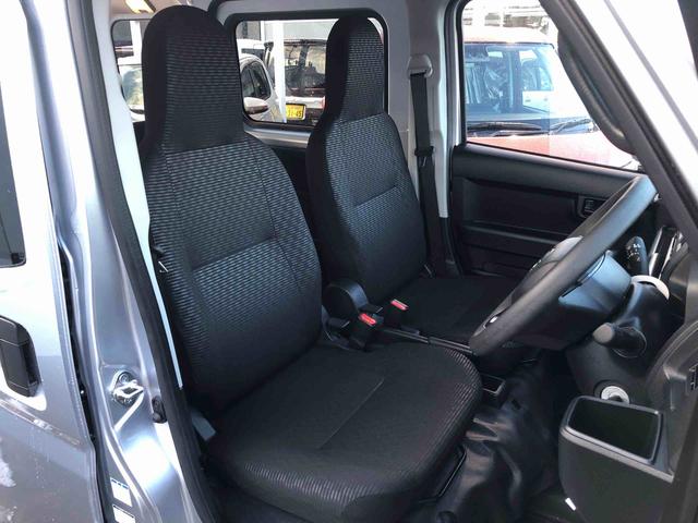 ハイゼットカーゴＤＸ　４ＷＤ　走行距離５６１４ｋｍ・ＡＭ／ＦＭラジオ４ＷＤ　スマートアシスト　ＡＭ／ＦＭラジオ　キーレスエントリー　スチールホイール　コーナーセンサー　マニュアルエアコン　オートライト（山形県）の中古車