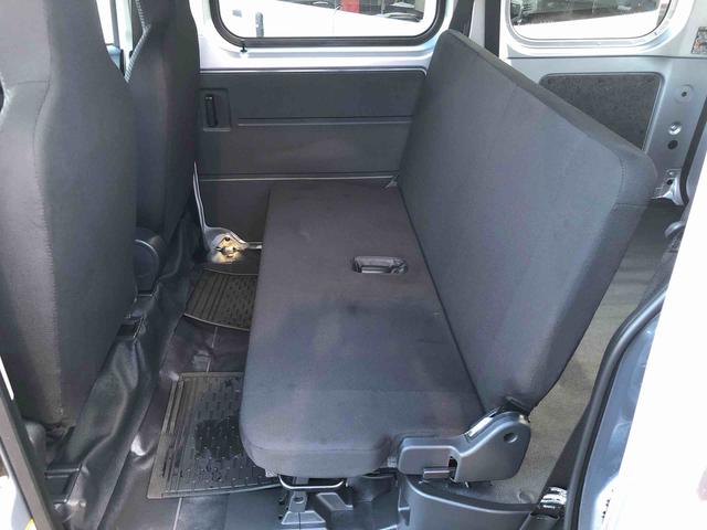 ハイゼットカーゴＤＸ　４ＷＤ　走行距離５６１４ｋｍ・ＡＭ／ＦＭラジオ４ＷＤ　スマートアシスト　ＡＭ／ＦＭラジオ　キーレスエントリー　スチールホイール　コーナーセンサー　マニュアルエアコン　オートライト（山形県）の中古車