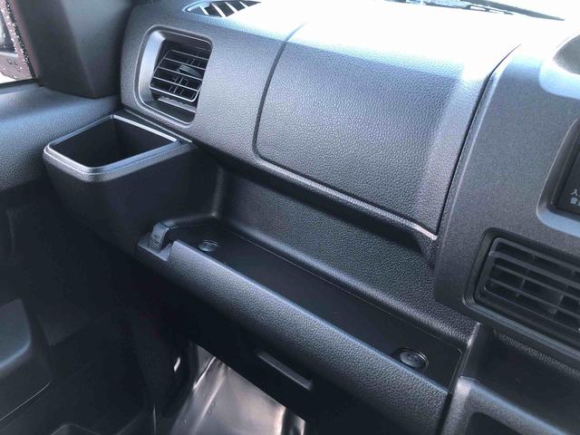 ハイゼットカーゴＤＸ　４ＷＤ　走行距離５６１４ｋｍ・ＡＭ／ＦＭラジオ４ＷＤ　スマートアシスト　ＡＭ／ＦＭラジオ　キーレスエントリー　スチールホイール　コーナーセンサー　マニュアルエアコン　オートライト（山形県）の中古車