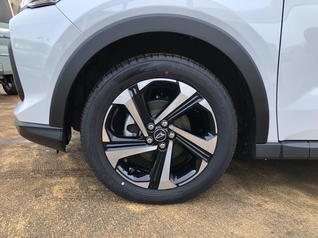 ロッキープレミアムＧ　ＨＥＶ　２ＷＤ　走行距離４３７２ｋｍ２ＷＤ　スマートアシスト　キーフリーシステム　コーナーセンサー　アルミホイール　ステアリングスイッチ　電動パーキングブレーキ（山形県）の中古車