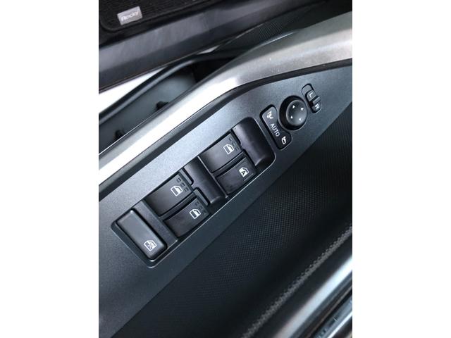 ロッキープレミアムＧ　ＨＥＶ　２ＷＤ　走行距離４３７２ｋｍ２ＷＤ　スマートアシスト　キーフリーシステム　コーナーセンサー　アルミホイール　ステアリングスイッチ　電動パーキングブレーキ（山形県）の中古車