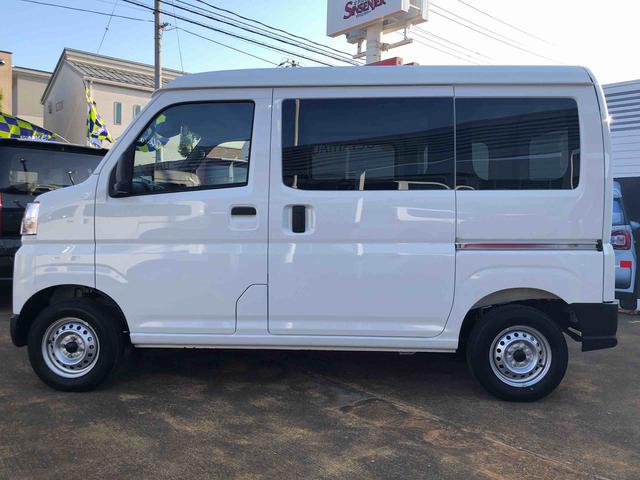 ハイゼットカーゴＤＸ　４ＷＤ　走行距離４９５９ｋｍ４ＷＤ　スマートアシスト　ＡＭ／ＦＭラジオ　キーレスエントリー　スチールホイール　マニュアルエアコン　コーナーセンサー　ユースフルナット（山形県）の中古車