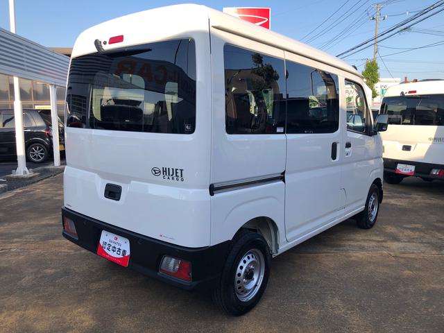 ハイゼットカーゴＤＸ　４ＷＤ　走行距離４９５９ｋｍ４ＷＤ　スマートアシスト　ＡＭ／ＦＭラジオ　キーレスエントリー　スチールホイール　マニュアルエアコン　コーナーセンサー　ユースフルナット（山形県）の中古車