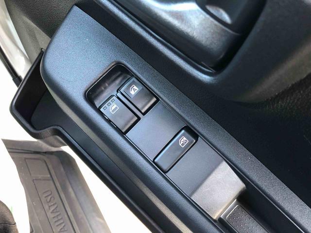 ハイゼットカーゴＤＸ　４ＷＤ　走行距離４９５９ｋｍ４ＷＤ　スマートアシスト　ＡＭ／ＦＭラジオ　キーレスエントリー　スチールホイール　マニュアルエアコン　コーナーセンサー　ユースフルナット（山形県）の中古車