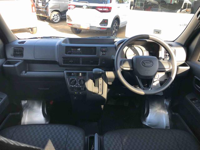 ハイゼットカーゴＤＸ　４ＷＤ　走行距離８７４ｋｍ４ＷＤ　スマートアシスト　ＡＭ／ＦＭラジオ　キーレスエントリー　スチールホイール　マニュアルエアコン　コーナーセンサー　ユースフルナット（山形県）の中古車