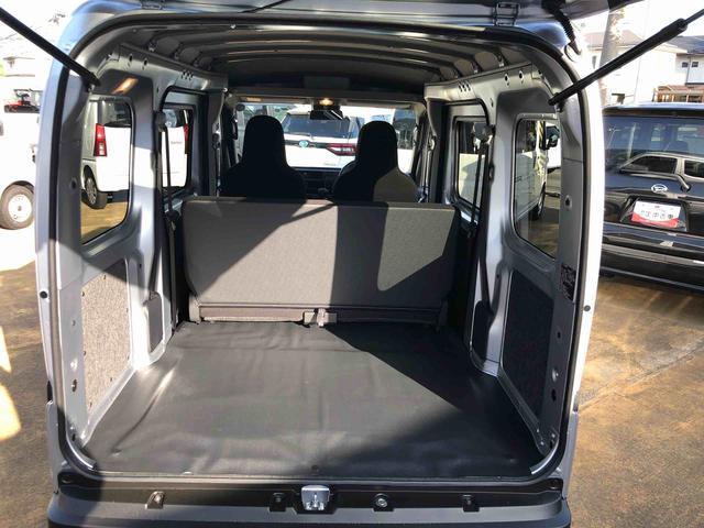 ハイゼットカーゴＤＸ　４ＷＤ　走行距離８７４ｋｍ４ＷＤ　スマートアシスト　ＡＭ／ＦＭラジオ　キーレスエントリー　スチールホイール　マニュアルエアコン　コーナーセンサー　ユースフルナット（山形県）の中古車