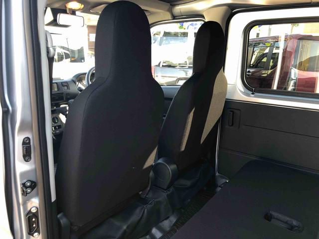 ハイゼットカーゴＤＸ　４ＷＤ　走行距離８７４ｋｍ４ＷＤ　スマートアシスト　ＡＭ／ＦＭラジオ　キーレスエントリー　スチールホイール　マニュアルエアコン　コーナーセンサー　ユースフルナット（山形県）の中古車
