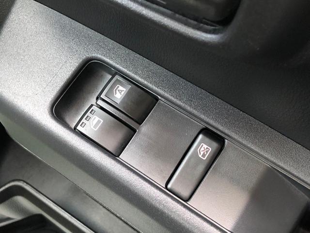 ハイゼットカーゴＤＸ　４ＷＤ　走行距離４８０９ｋｍ４ＷＤ　スマートアシスト　キーレスエントリー　アッパートレイ　オーバーヘッドシェルフ　撥水フルファブリックシート表皮　ＡＭ／ＦＭラジオ（山形県）の中古車
