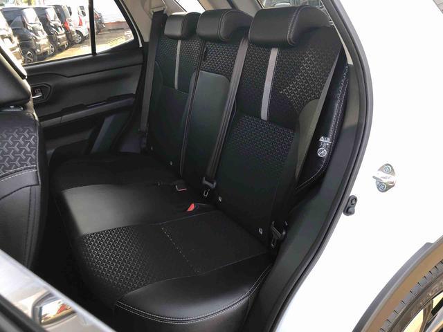ロッキープレミアムG HEV 2WD 走行距離1561km2WD ハイブリッド車 スマートアシスト 電動パーキングブレーキ 運転席助手席シートヒーター 本革巻ステアリングホイール 17インチアルミホイール(山形県)の中古車