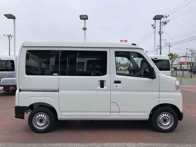 ハイゼットカーゴＤＸ　４ＷＤ　走行距離６０００ｋｍ・ＡＭ／ＦＭラジオ４ＷＤ　スマートアシスト　コーナーセンサー　ＡＭ／ＦＭラジオ　キーレスエントリー　マニュアルエアコン　セパレートシート　１２Ｖ電源（山形県）の中古車