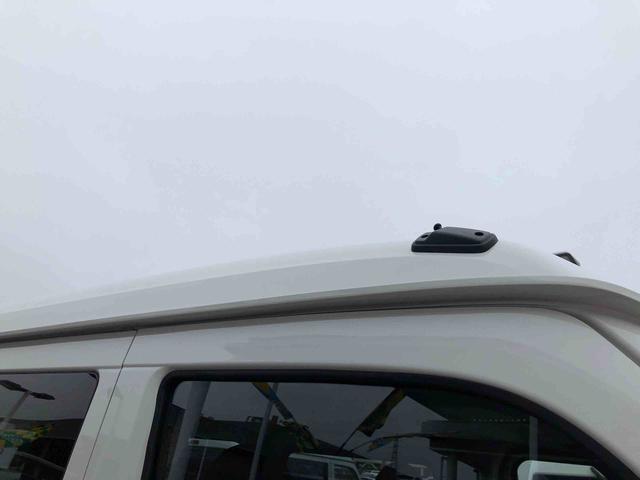 ハイゼットカーゴＤＸ　４ＷＤ　走行距離６０００ｋｍ・ＡＭ／ＦＭラジオ４ＷＤ　スマートアシスト　コーナーセンサー　ＡＭ／ＦＭラジオ　キーレスエントリー　マニュアルエアコン　セパレートシート　１２Ｖ電源（山形県）の中古車