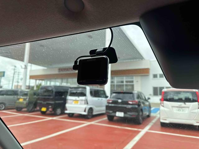 トールカスタムG 4WD 走行距離11486km4WD スマートアシスト 14インチアルミホイール カーナビ 両側パワースライドドア ドライブレコーダー プッシュボタンスタート(山形県)の中古車