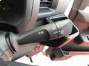 ４ＷＤ　スマートアシスト　キーレスエントリー　オーバーヘッドシェルフ　ＡＭ／ＦＭラジオ　撥水フルファブリックシート表皮　アッパートレイ　ユースフルナット（山形県）の中古車