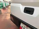 ４ＷＤ　スマートアシスト　キーレスエントリー　オーバーヘッドシェルフ　ＡＭ／ＦＭラジオ　撥水フルファブリックシート表皮　アッパートレイ　ユースフルナット（山形県）の中古車