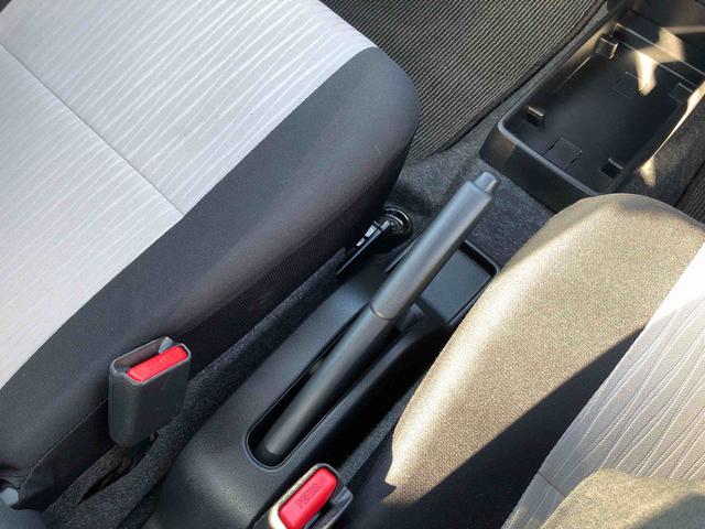 ミライースＬ　ＳＡIII　４ＷＤ　走行距離１７９１６ｋｍ４ＷＤ　スマートアシスト　マニュアルエアコン　デジタルメーター　フルホイールキャップ　セパレートシート　キーレスエントリー　コーナーセンサー（山形県）の中古車