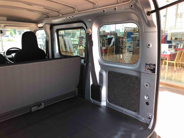ハイゼットカーゴＤＸ　４ＷＤ　走行距離１５１９ｋｍ・ＡＭ／ＦＭラジオ４ＷＤ　スマートアシスト　ＡＭ／ＦＭラジオ　キーレスエントリー　スチールホイール　マニュアルエアコン　コーナーセンサー　ユースフルナット（山形県）の中古車