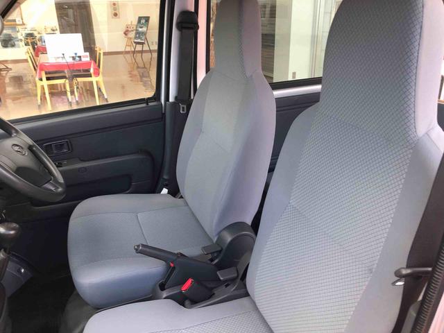 ハイゼットカーゴＤＸ　４ＷＤ　走行距離１２４５７ｋｍ４ＷＤ　マニュアルシフト　ＡＭ／ＦＭラジオ　オーバーヘッドコンソール　マニュアルエアコン　スチールホイール　シガーソケット　スモークガラス（山形県）の中古車