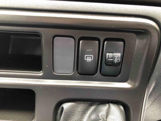 ハイゼットカーゴＤＸ　４ＷＤ　走行距離１２４５７ｋｍ４ＷＤ　マニュアルシフト　ＡＭ／ＦＭラジオ　オーバーヘッドコンソール　マニュアルエアコン　スチールホイール　シガーソケット　スモークガラス（山形県）の中古車
