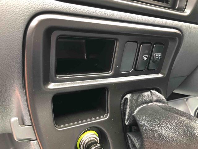 ハイゼットカーゴＤＸ　４ＷＤ　走行距離１２４５７ｋｍ４ＷＤ　マニュアルシフト　ＡＭ／ＦＭラジオ　オーバーヘッドコンソール　マニュアルエアコン　スチールホイール　シガーソケット　スモークガラス（山形県）の中古車